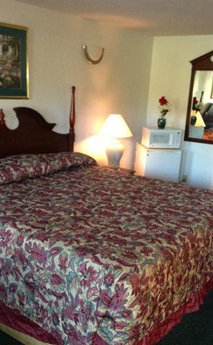 Catalina Airport Motel Avon ภายนอก รูปภาพ