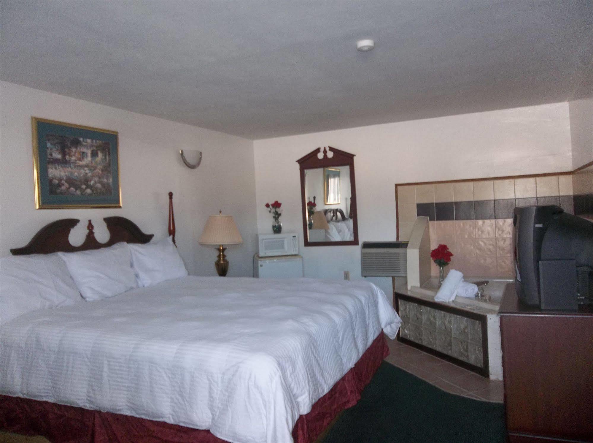 Catalina Airport Motel Avon ภายนอก รูปภาพ